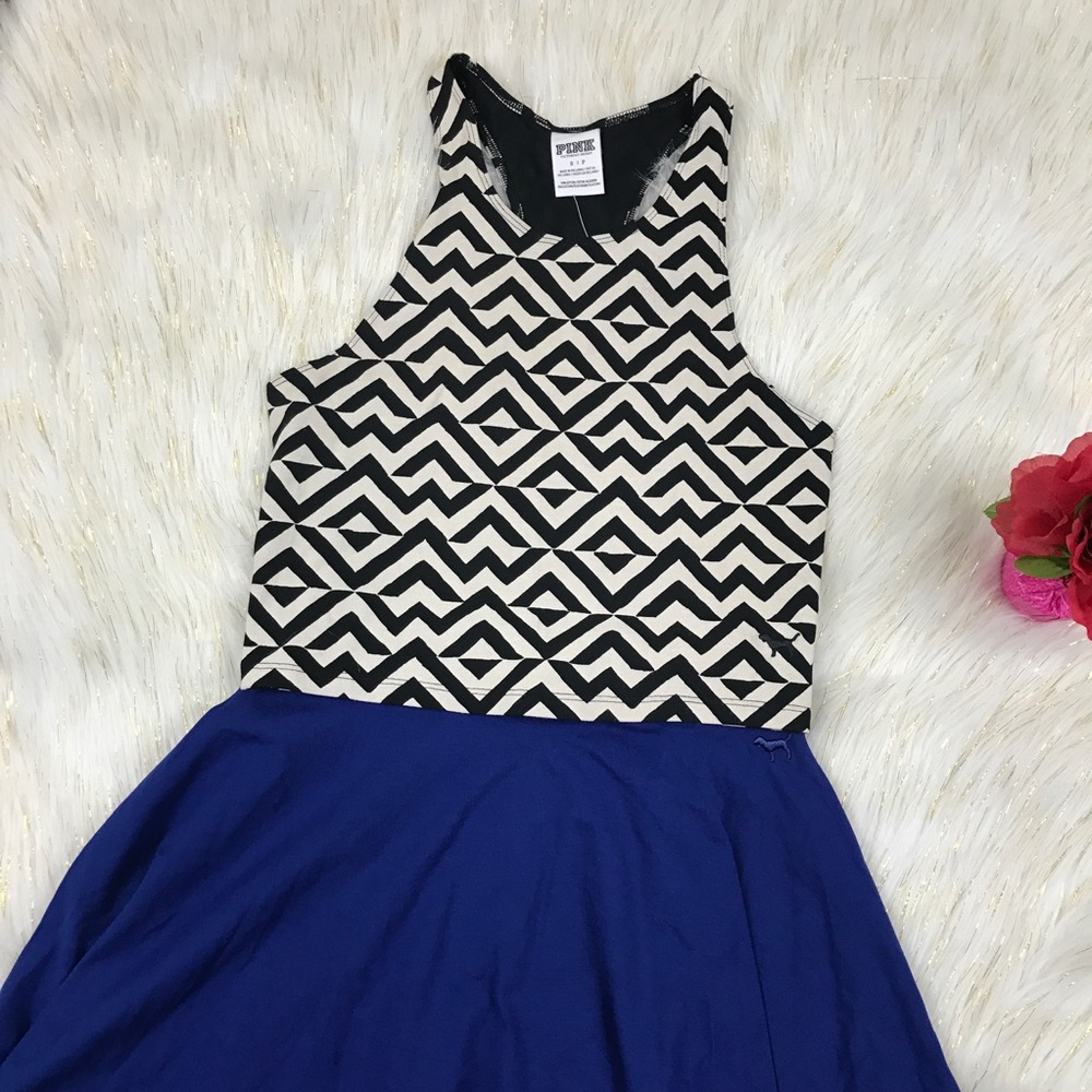 NWT VS PINK triangle racer back crop tank top